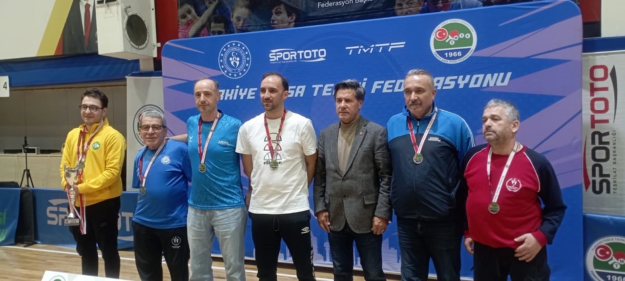 Sivaslı Sporcu Masa Tenisinin Şampiyonu Oldu