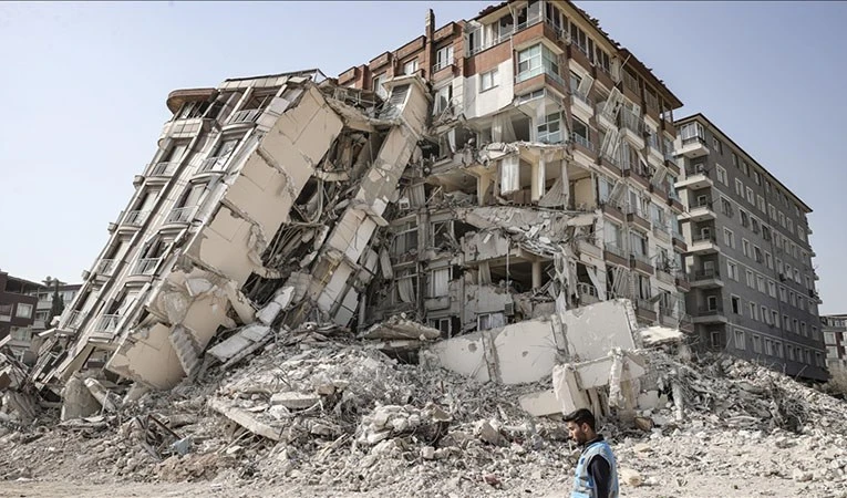 Türkiye Depremle Yaşamaya Mahkum Değil