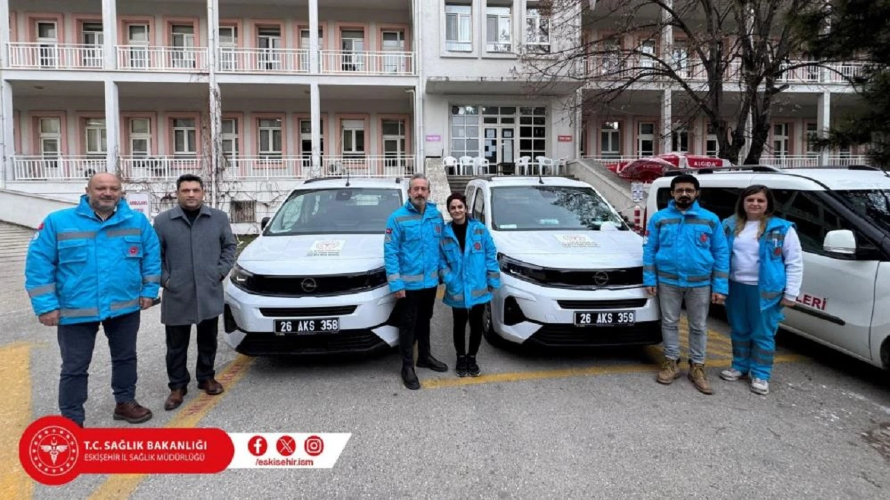 İl Sağlık Müdürlüğü’ne 2 yeni araç hizmete başladı