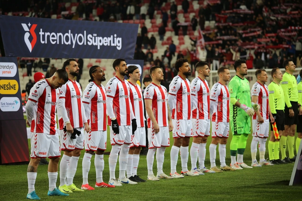 TFF'den Sivasspor'a Darbe