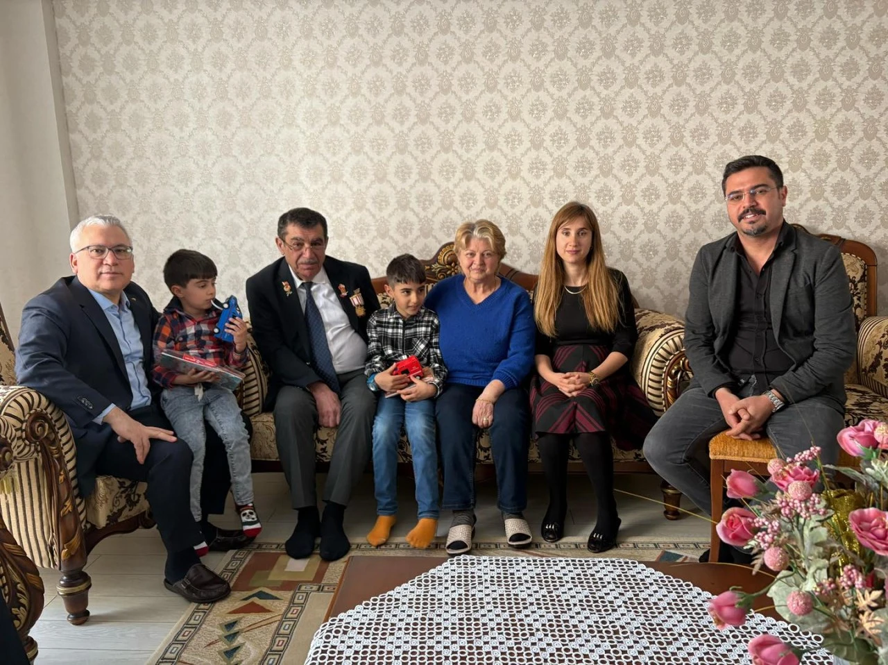 Sivas Vali Şimşek Yarım Asırlık Çiftleri Ziyaret Etti