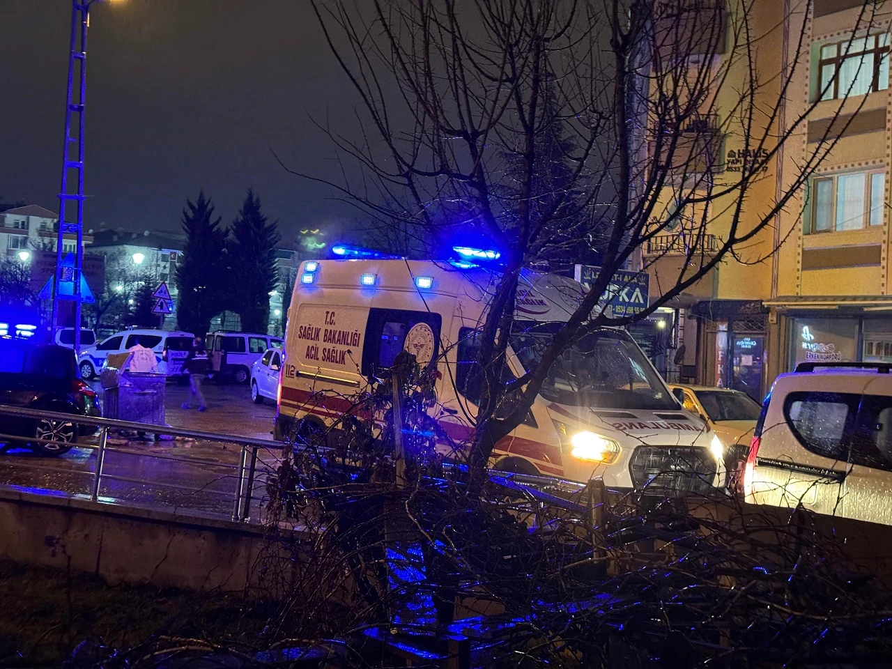 Tartıştığı eski eşini bıçakla öldürdü