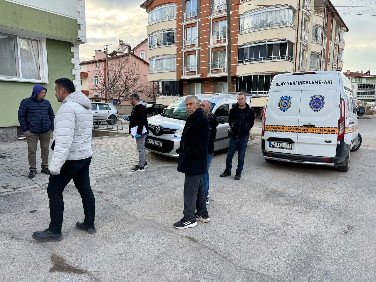 Banyoda ölü bulundu: 3 gözaltı
