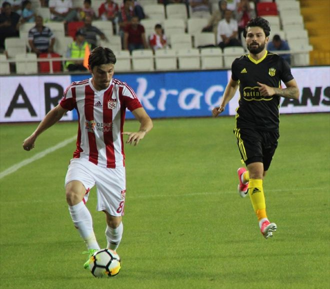 YANDAŞ SÜPER LİGDEKİ İLK GOLÜNE İMZA ATTI