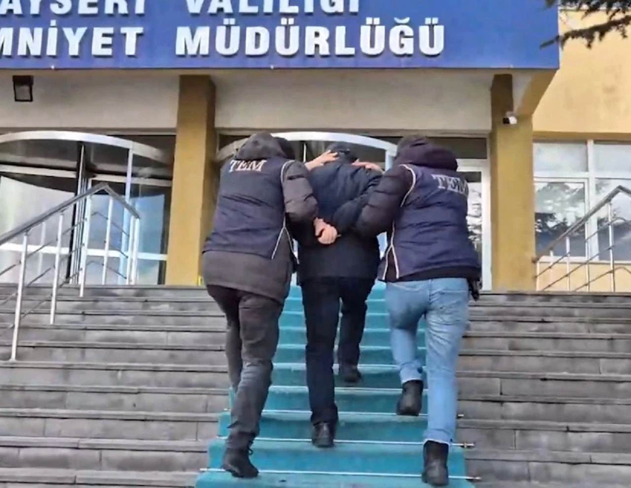 FETÖ'nün 'Emniyet mahrem sorumlusu' yakalandı