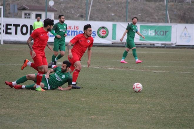 KIRMIZI GRUPTA HEYECAN DORUKTA