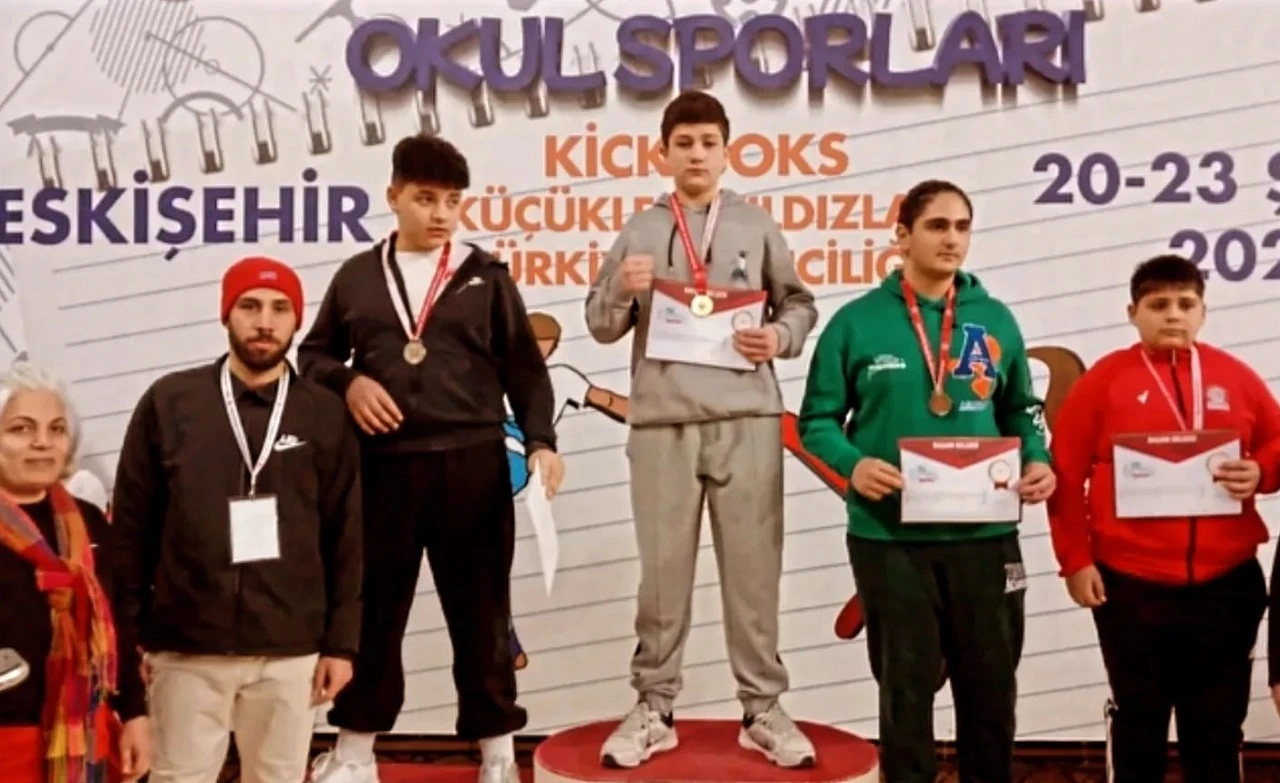 Sivaslı Öğrenci Türkiye Şampiyonu Oldu
