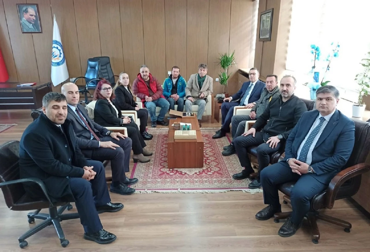 Sivas'ta Öğrencilere Protokolle İş İmkanı