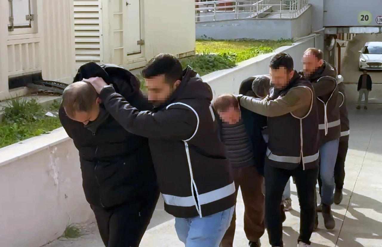 ‘Pos tefeciliği’ operasyonu: 12 gözaltı