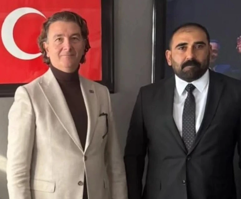 A Parti’de Tulumcu Başkan Oldu