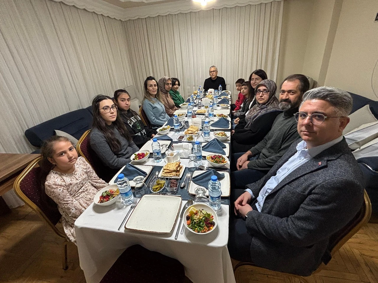 Şimşek Çiftinden Aile İftarı