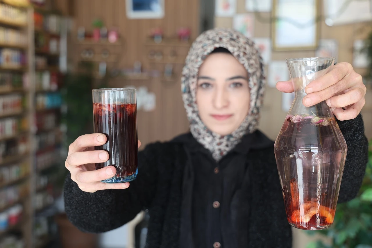 Osmanlı'dan Günümüze Uzanan 8 Karışımlı Şerbet
