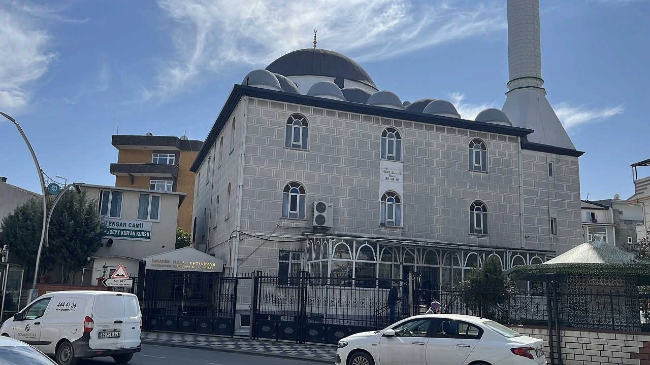 Cami tuvaletinde silahla vurulmuş halde bulundu