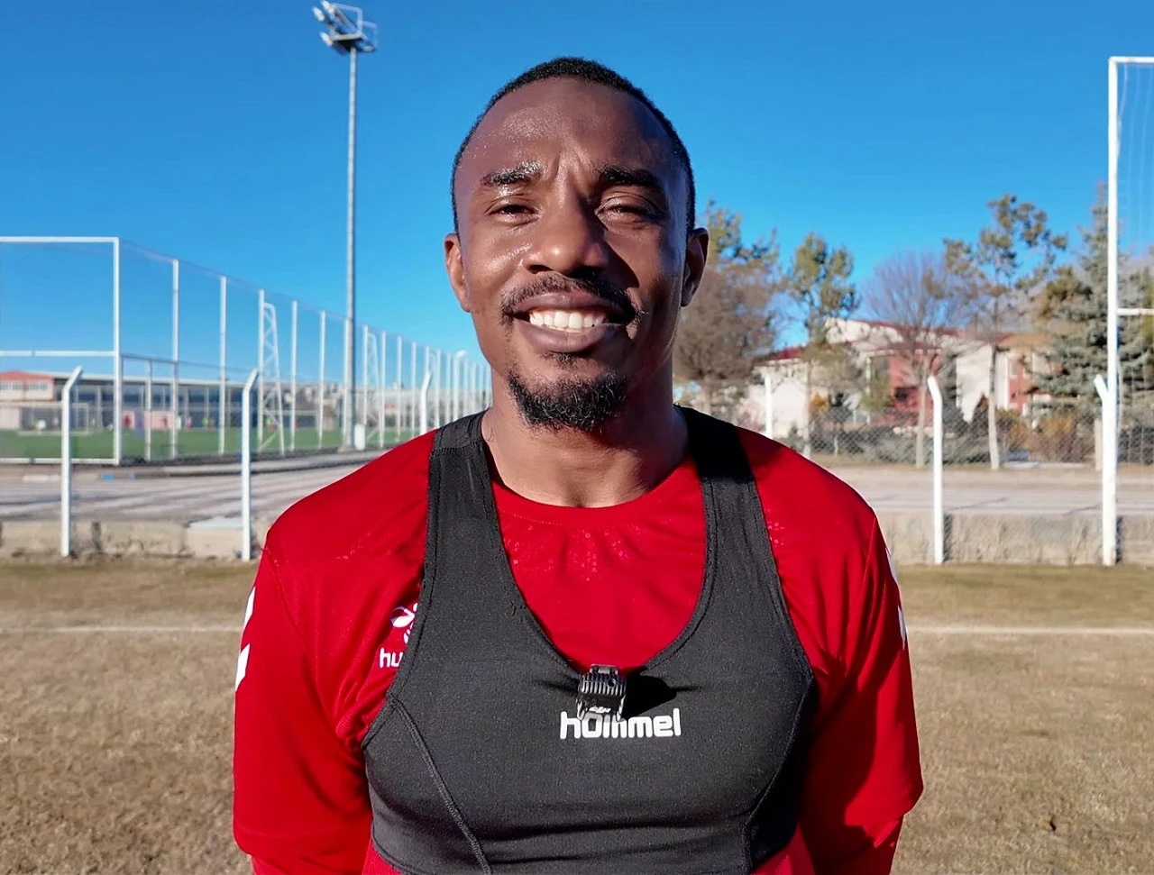 Sivasspor Oyuncularından Kadınlar Gününe Özel Mesaj