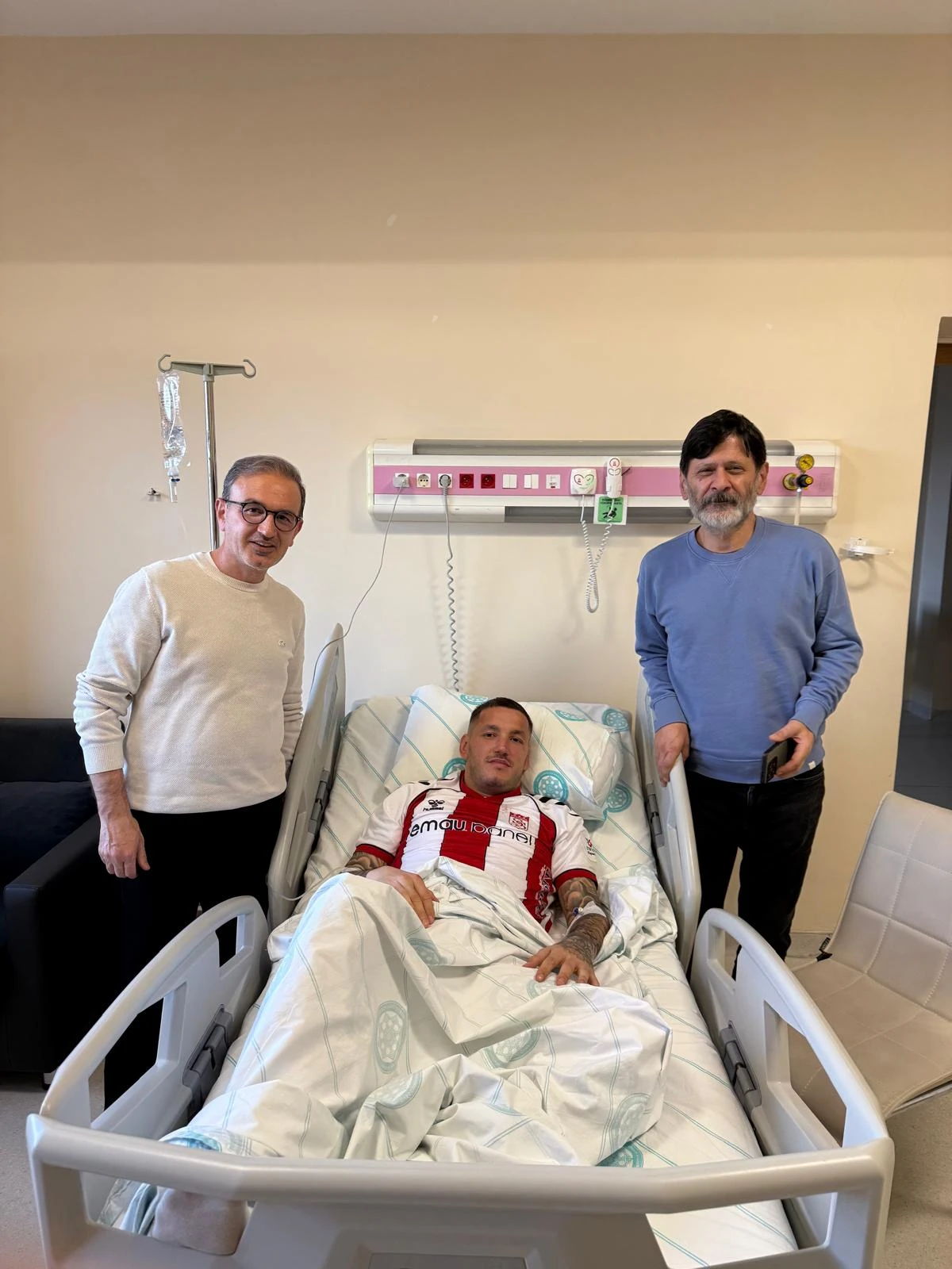 Rey Manaj’dan İlk Açıklama!