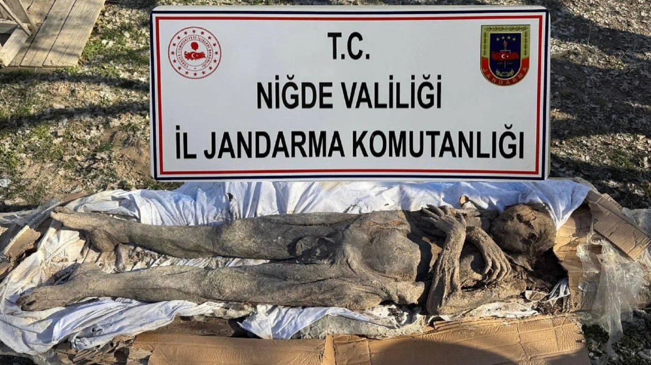 Orta Çağ'a ait mumyayı satmaya çalıştılar