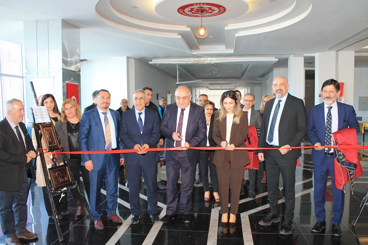 Sivas’ta “Bakır Rölyef” Sergisi Açıldı