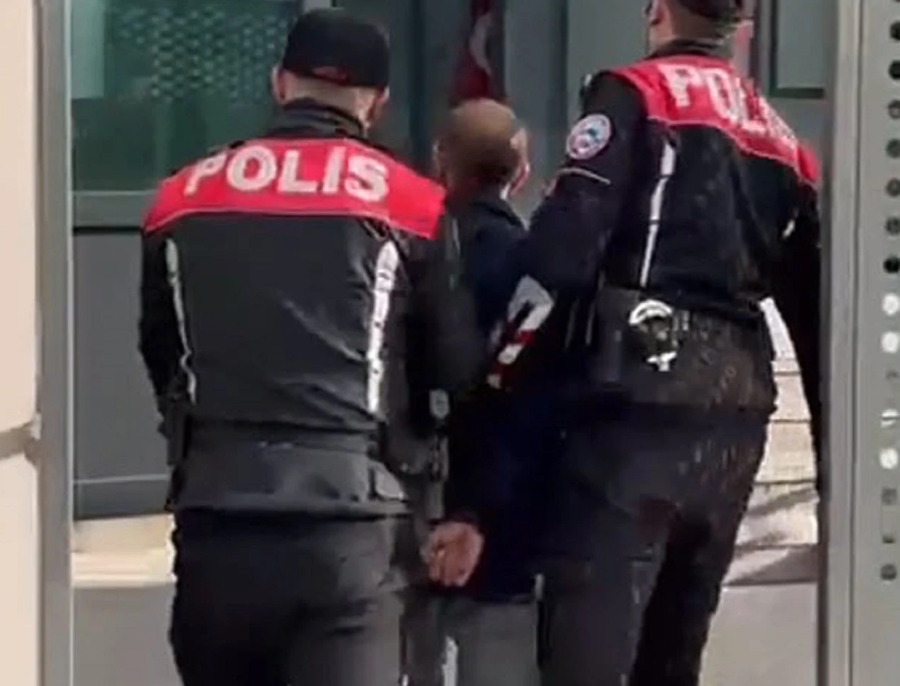 Aranan 139 şüpheli yakalandı