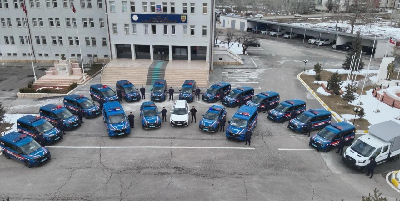 Sivas’ta Jandarmaya Araç Desteği