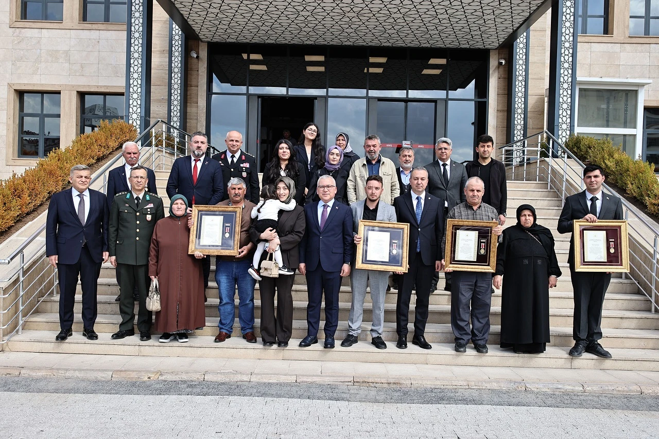Sivas’ta Kahramanlara Övünç Madalyası