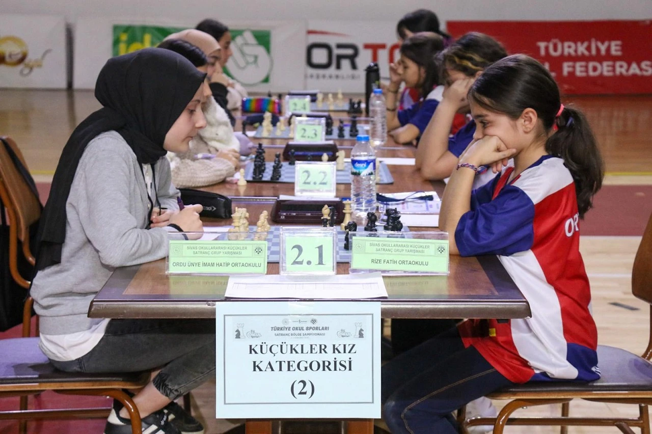 Sivas’ta Satranç İl Birinciliği Rüzgarı