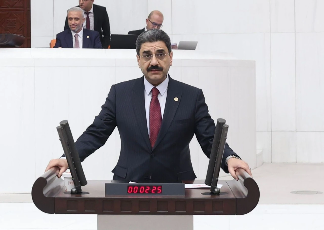 Aşık Veysel Bu Toprakların Yetiştirdiği En Büyük Değerlerden Biri