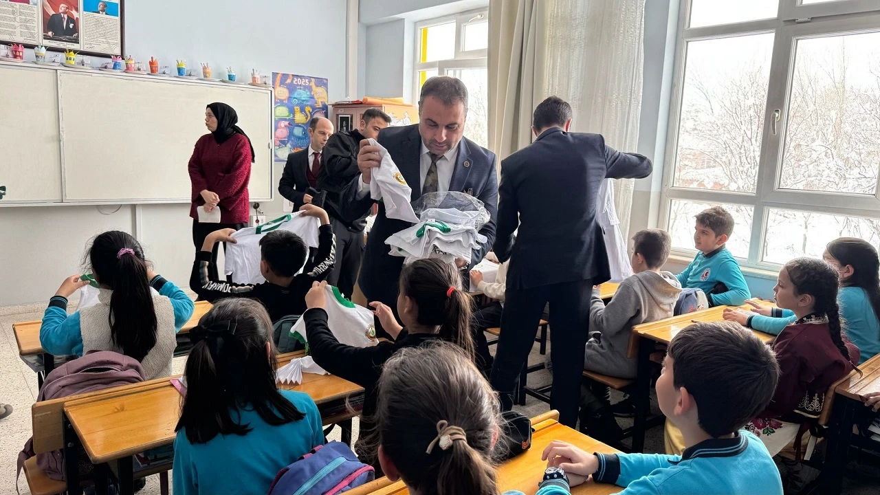 Sivas'ta Çocuklara Orman Bilinci Aşılandı