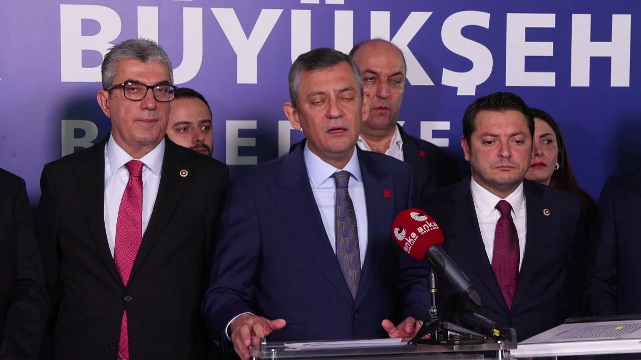 Özgür Özel İBB'de konuştu