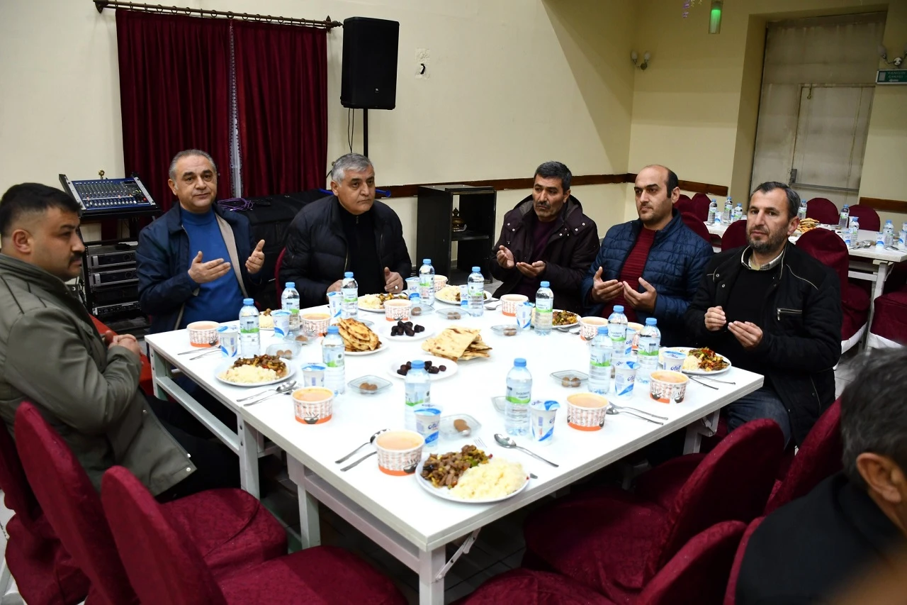 MHP Gürün Teşkilatından İftar