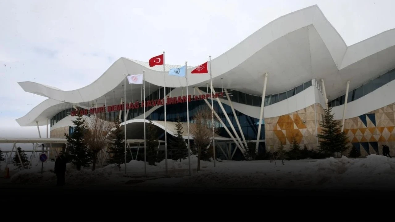 Sivas'ta 33 Bin Yolcu Uçtu