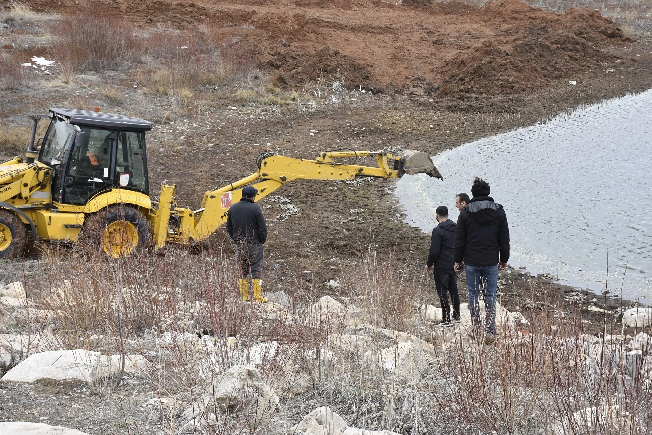 Sivas'ta Baraj Göletinde Toplu Ölüm