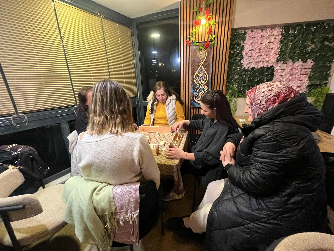 Kadınlar kahvesine erkeklerin girmesi yasak