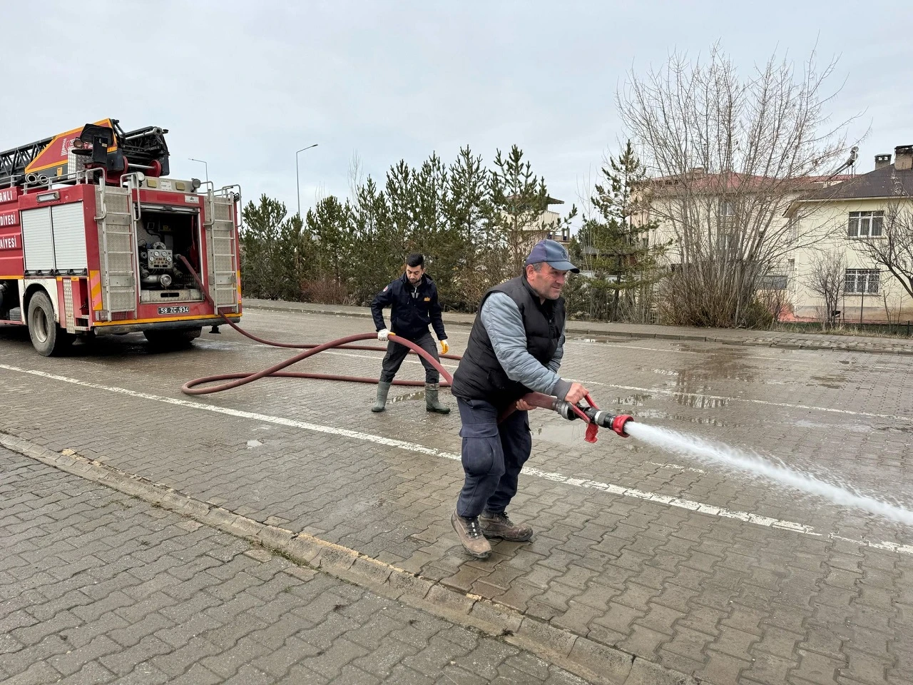 Sivas’ta Cadde Ve Sokaklarda Bahar Temizliği