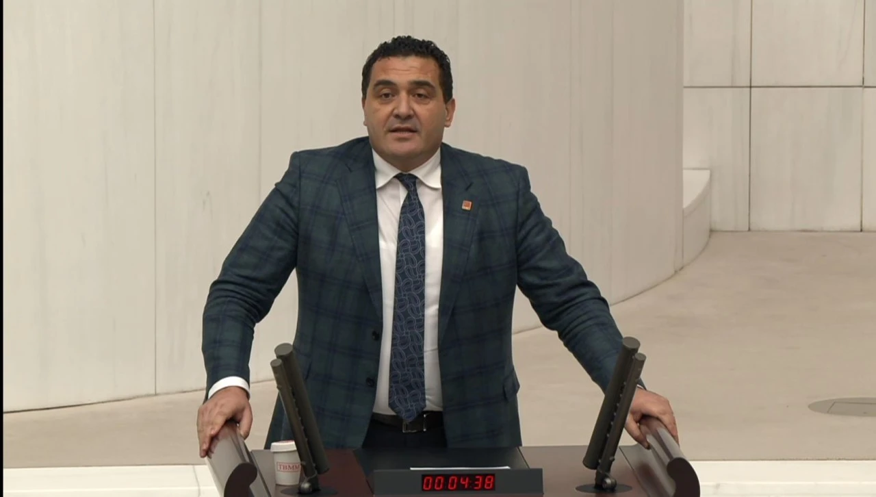 Sivaslı Vekilden Sert Tepki: "Getirin Sandığı"