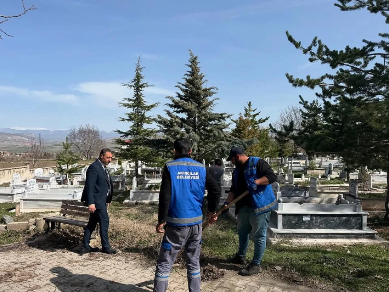 Belediye Başkanı Sevinç, esnafı ziyaret etti