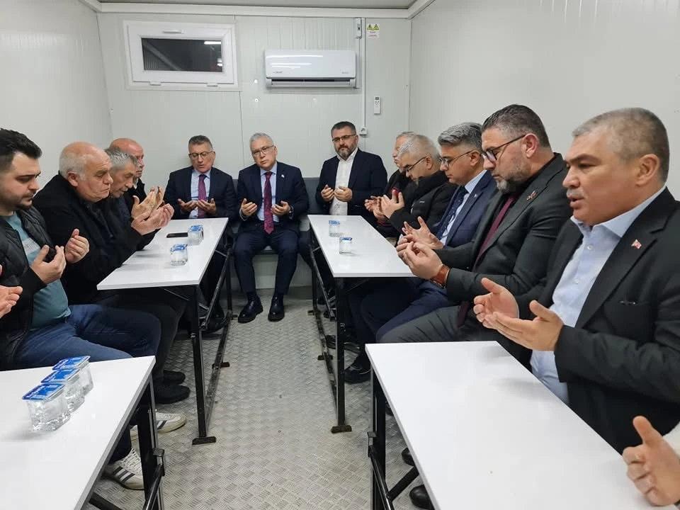 Sivaslı Şehidin Ailesine Taziye Ziyareti