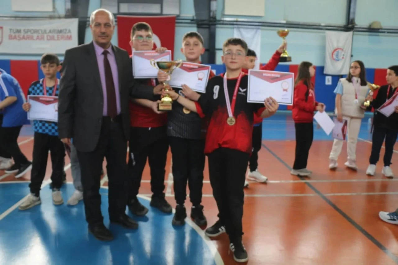 Sivas’ta Tenis Rüzgarı Esti