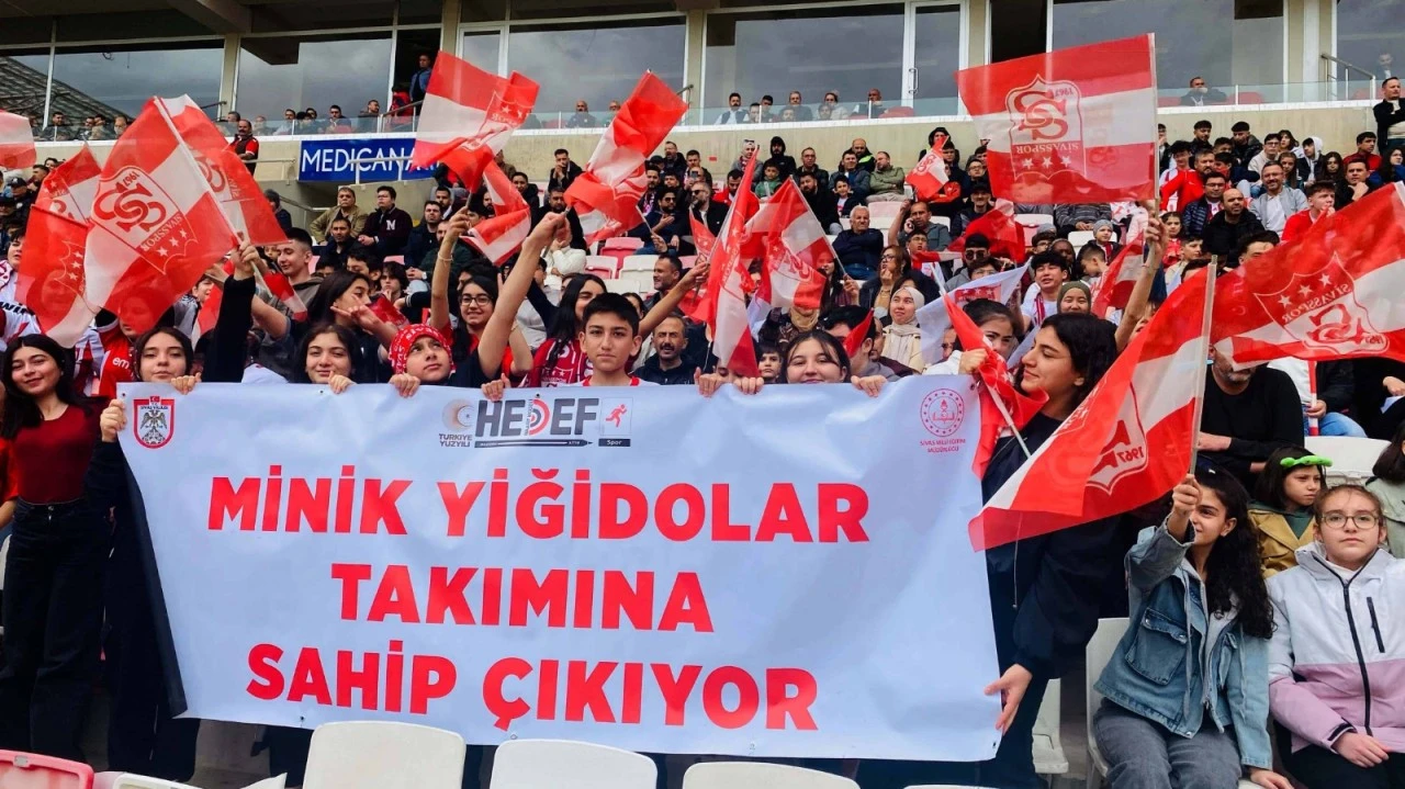 Minik Yiğidolar Desteğini Sürdürüyor