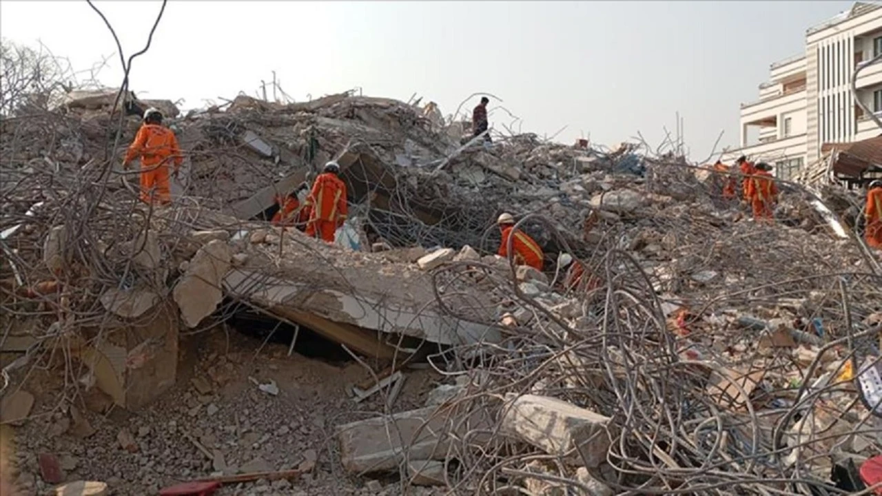 Myanmar'da can kaybı 3 bin 145'e yükseldi