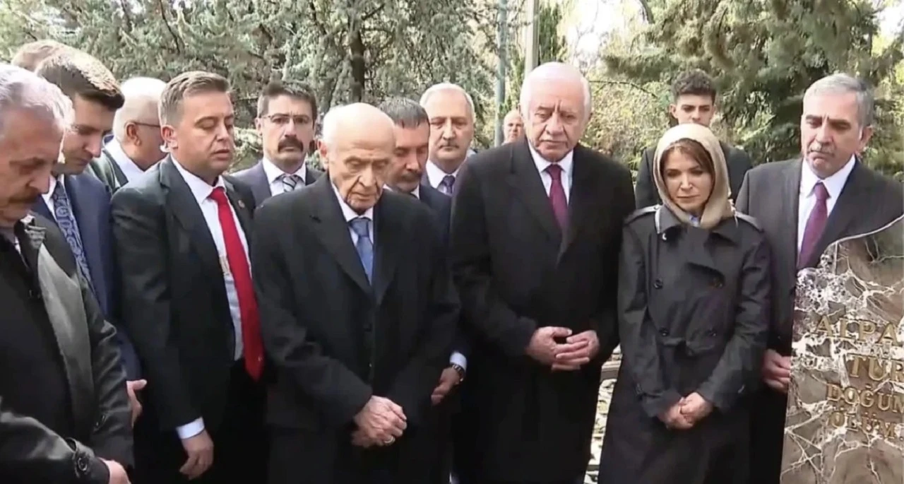 Devlet Bahçeli Günler Sonra Mesaisine Başladı