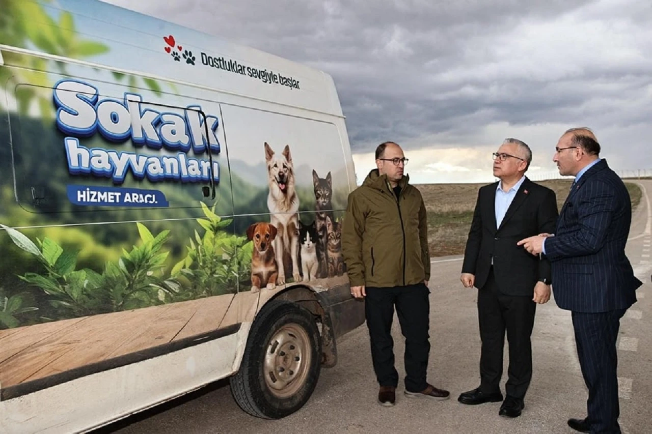 Sivas’ta Sokak Hayvanları İçin Kurulan Tesise Validen İnceleme