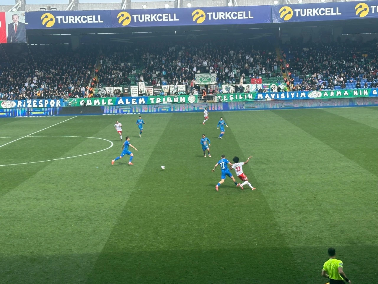Rize-Sivas Maçının İlk Yarısında Sessizlik 