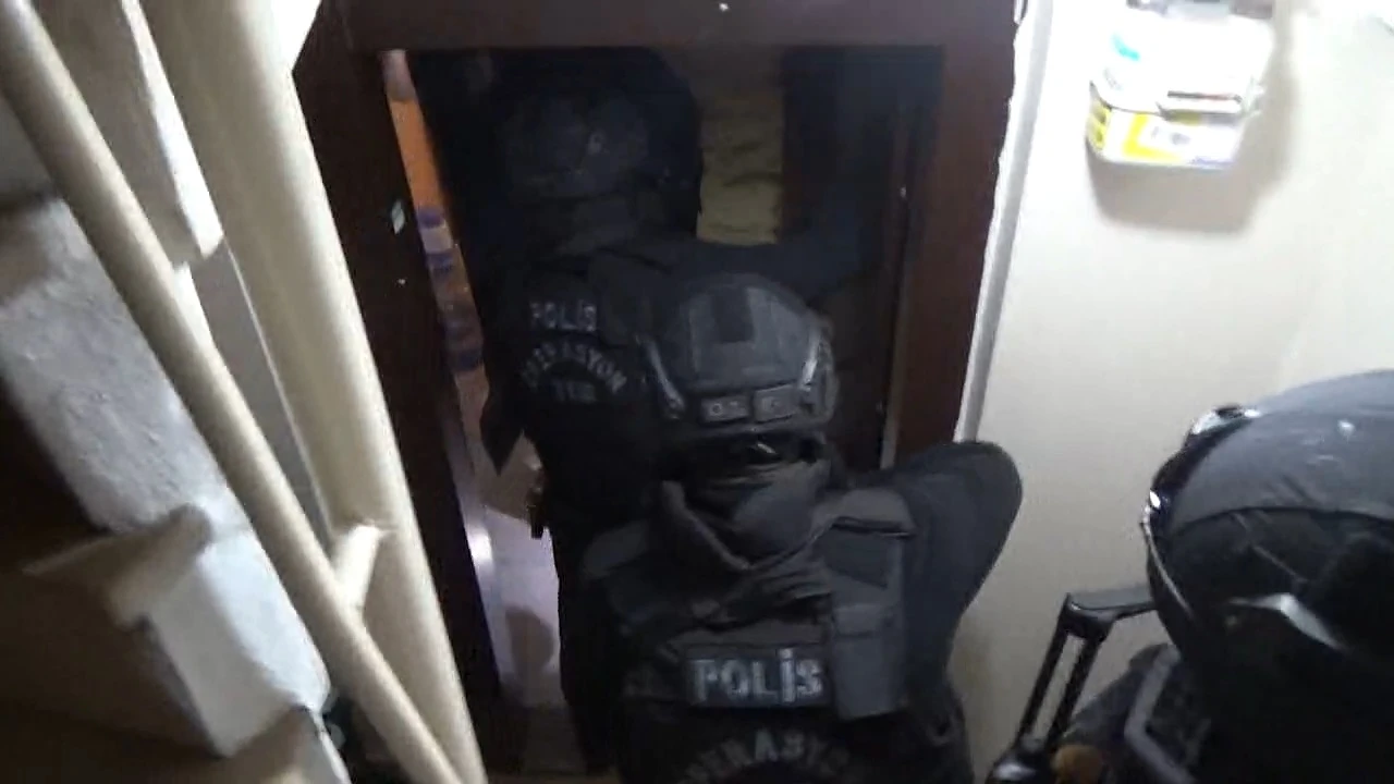 DEAŞ operasyonunda 20 gözaltı