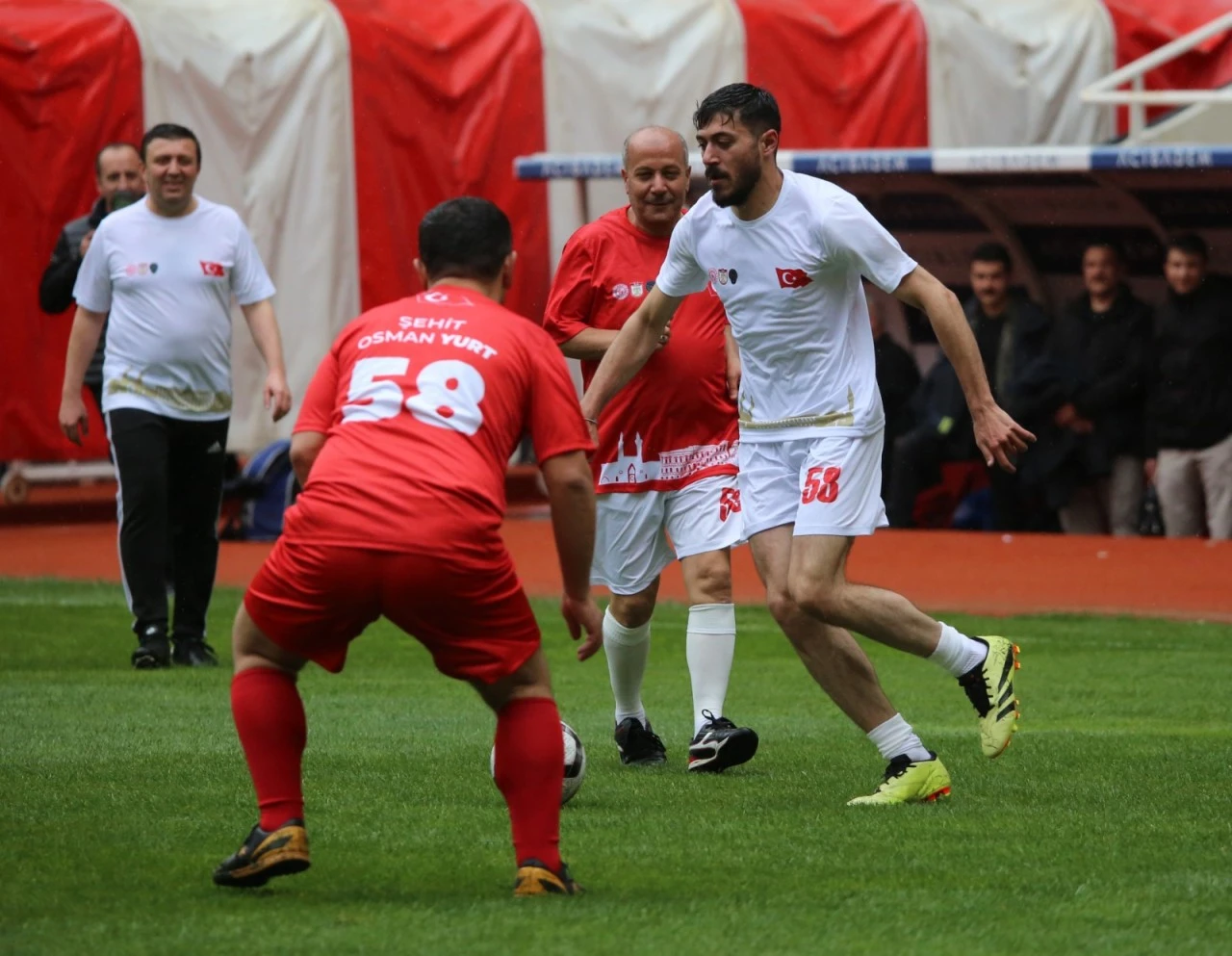 Sivas'ta Anlamlı Maç! Dostluk Kazandı