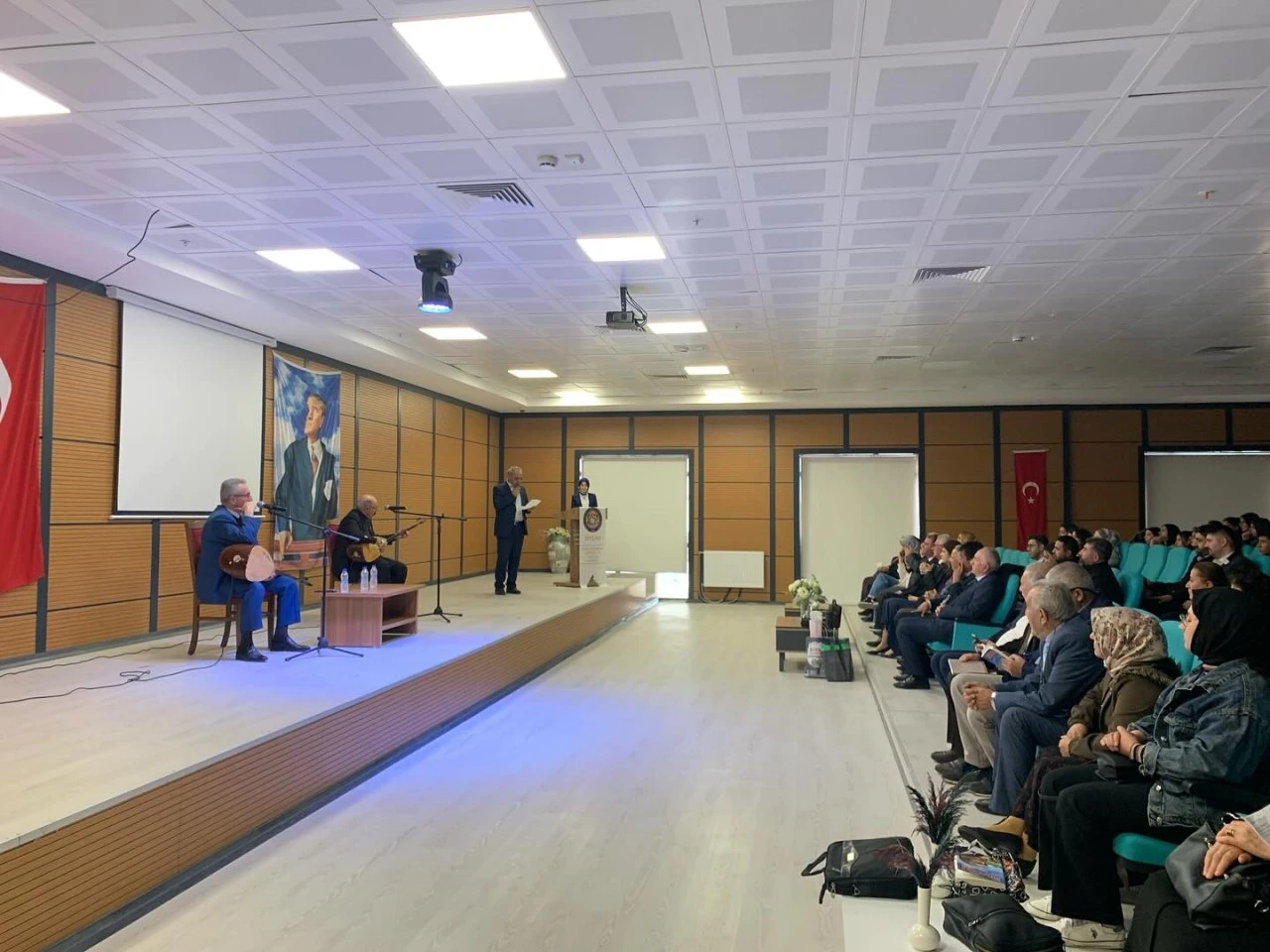 Âşıklar Ve Şairler Gençlerle Buluştu