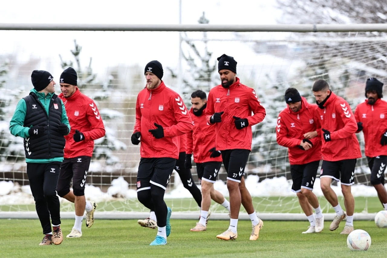 Sivasspor Fener Maçına Hazırlanıyor