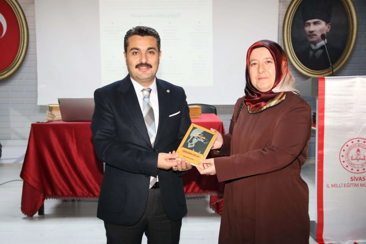 Sivas'ta Ebeveyn Okulunda Veliler Eğitim Görüyor