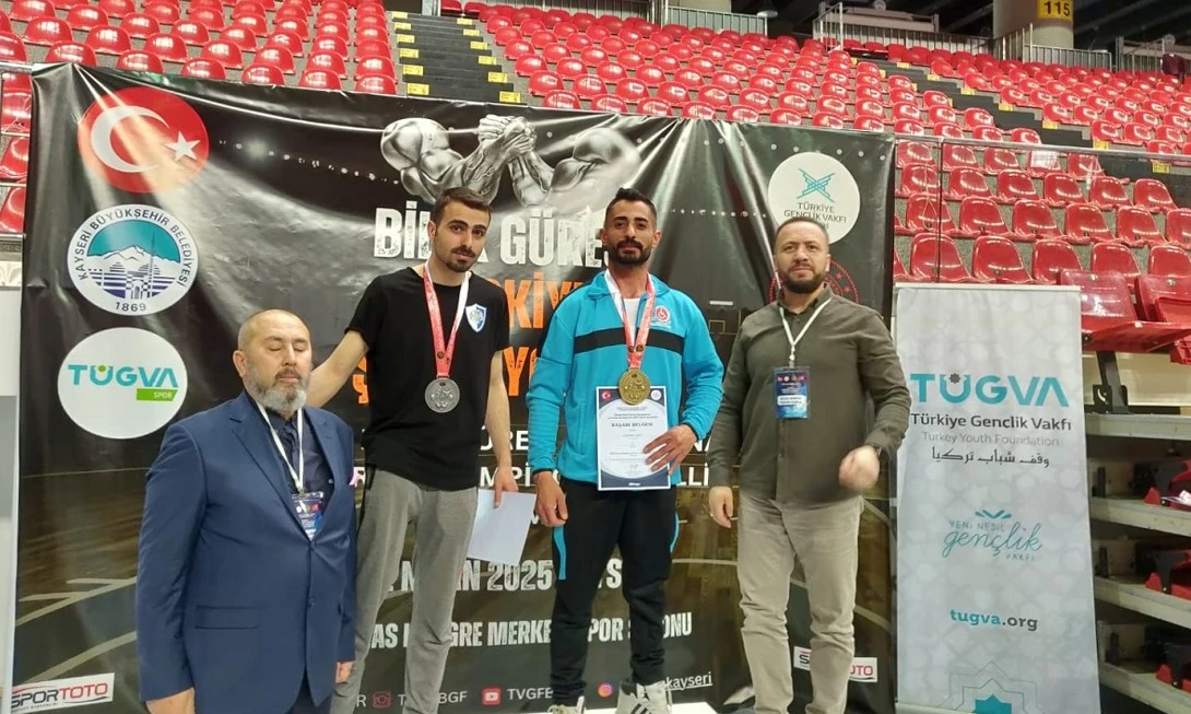 Sivaslı Sporcular Türkiye Şampiyonasında Parladı
