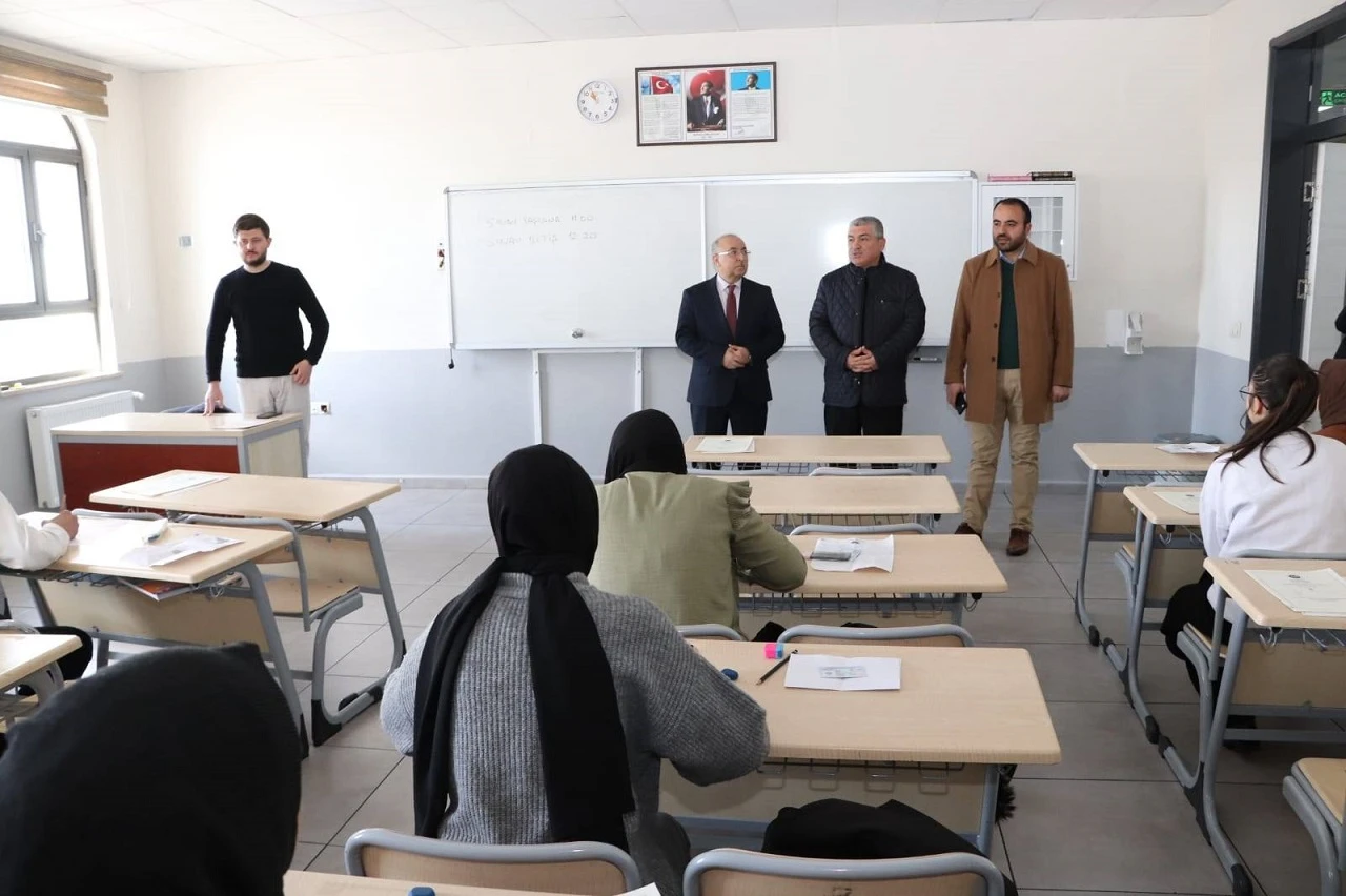 Sivas’ta Umre Yolculuğu İçin Yarıştılar