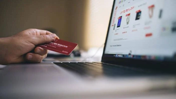 Hatasını kabul etmeyen firma müşteriye binlerce lira ödedi